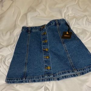 Trendy jean skirt